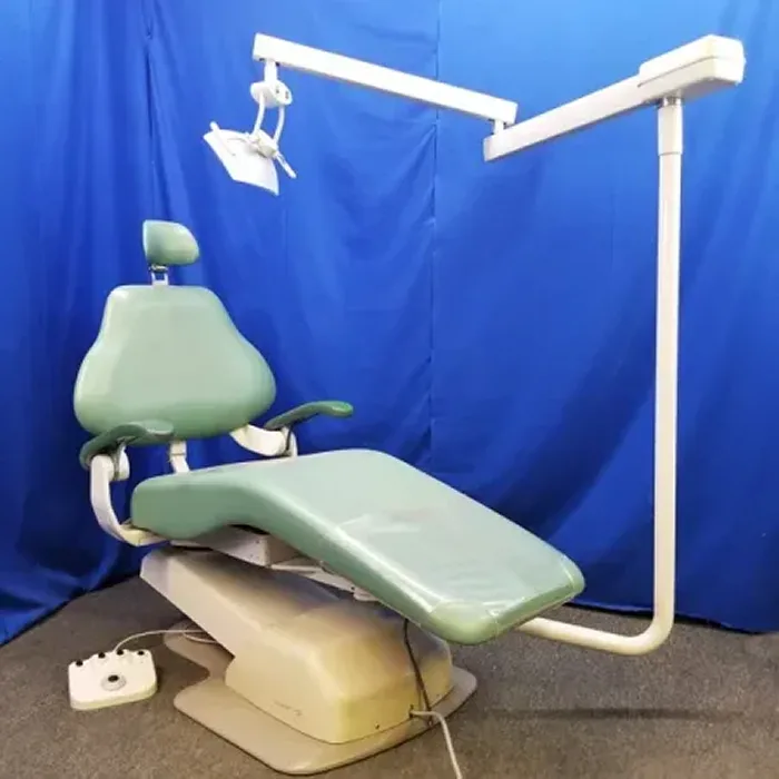 DentalEZ E-3000 Dental Patient Chair with Knight Post Mount Light