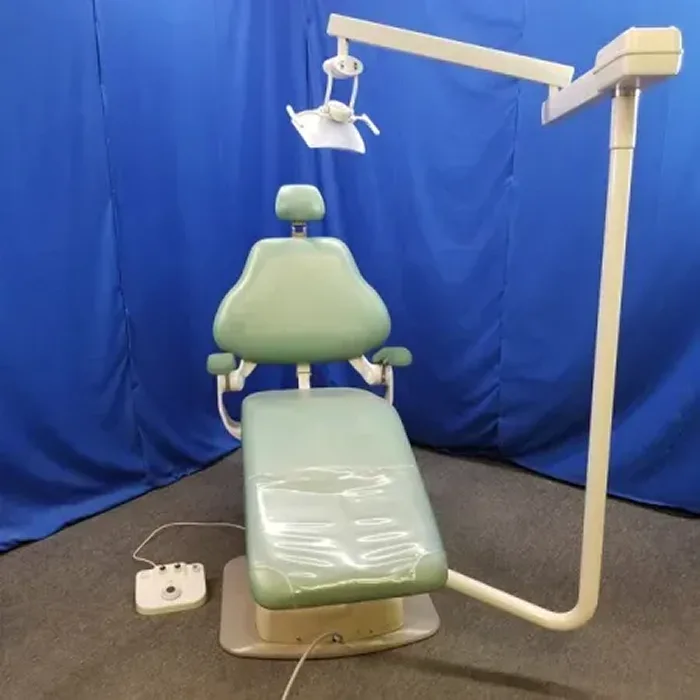 DentalEZ E-3000 Dental Patient Chair with Knight Post Mount Light