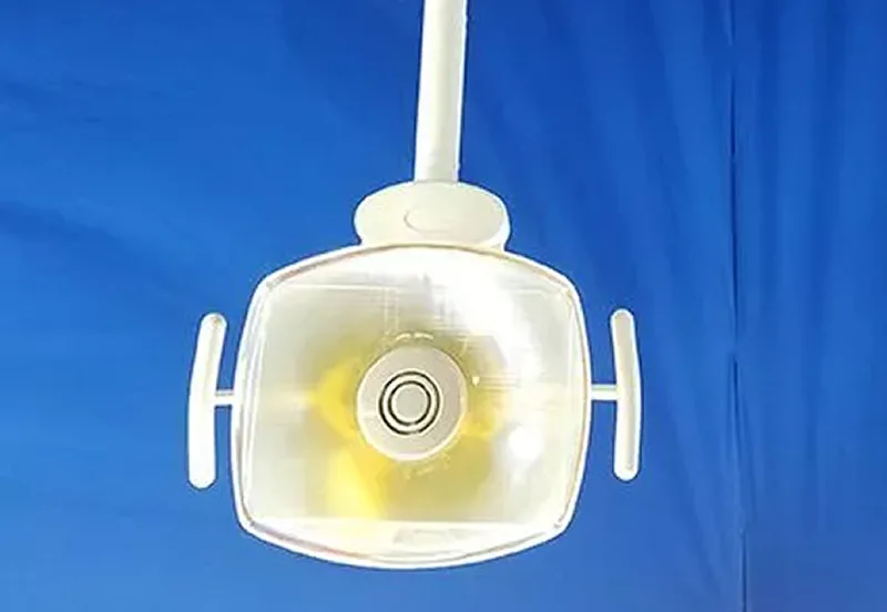Midmark Knight Model L Ceiling Mounted Dental Light