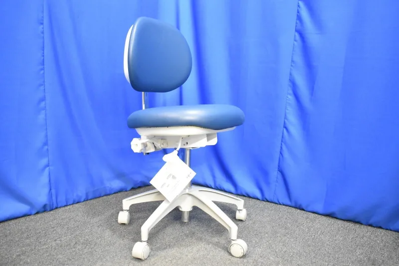 A-dec 421 Doctor's Stool