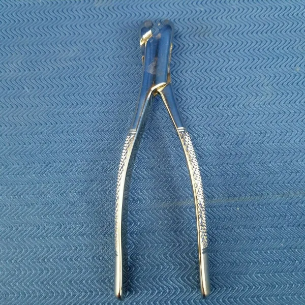 Dental Stainless Steel Extraction Forceps 151