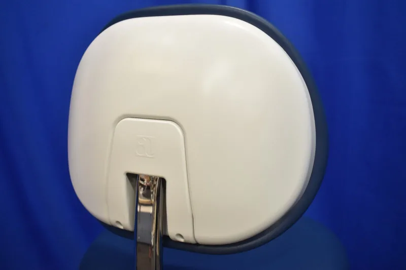 A-dec 421 Doctor's Stool