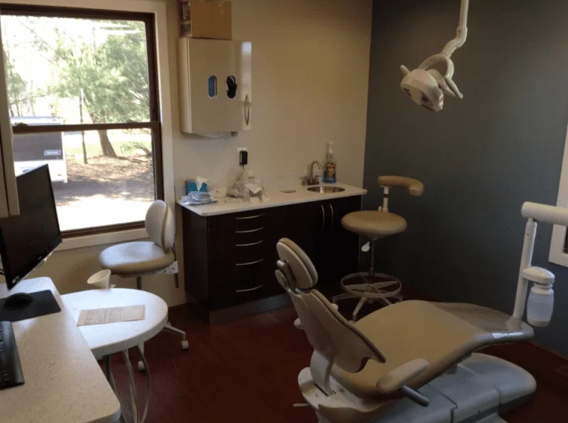 Dental Doctor Assistant Variation 5