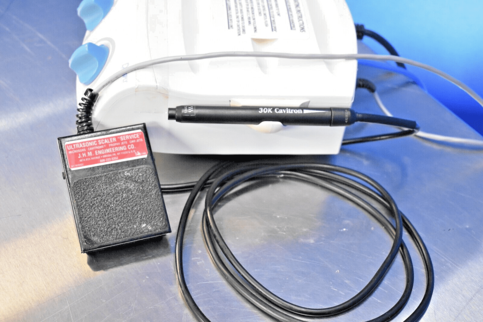 Dentsply Gen119 Cavitron Ultrasonic Scaler with 30K Wand & Foot Pedal