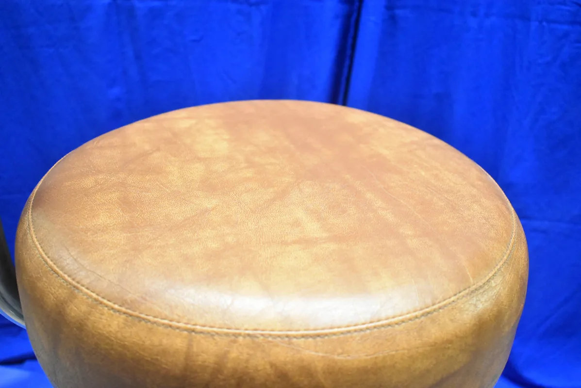Chayes Virginia Assistant Stool