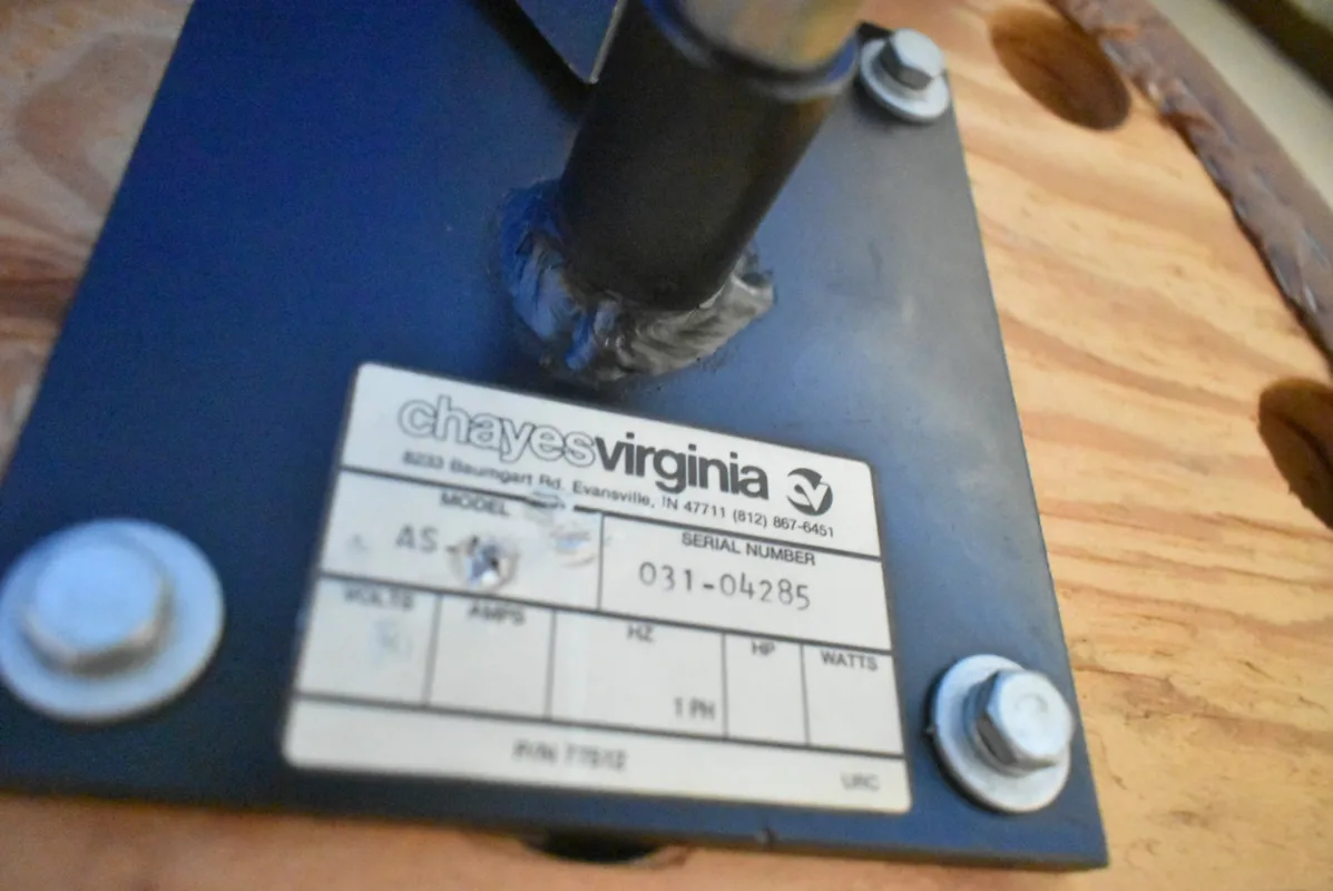 Chayes Virginia Assistant Stool