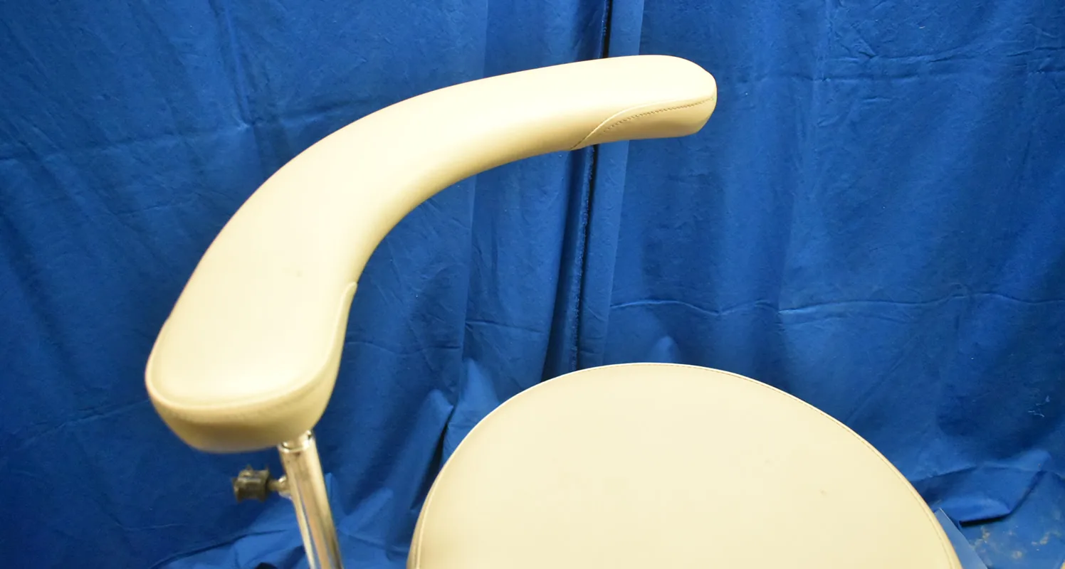 Galaxy Assistant Stool