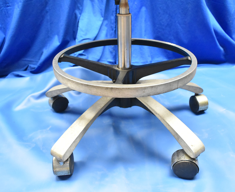 Chayes Virginia Assistant Stool Chayes Virginia Assistant Stool