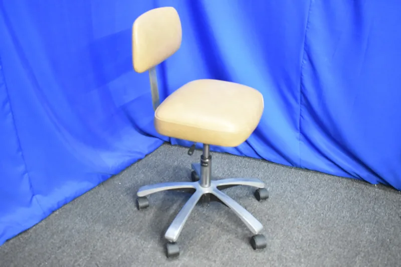 Royal Model R02 Operator Stool