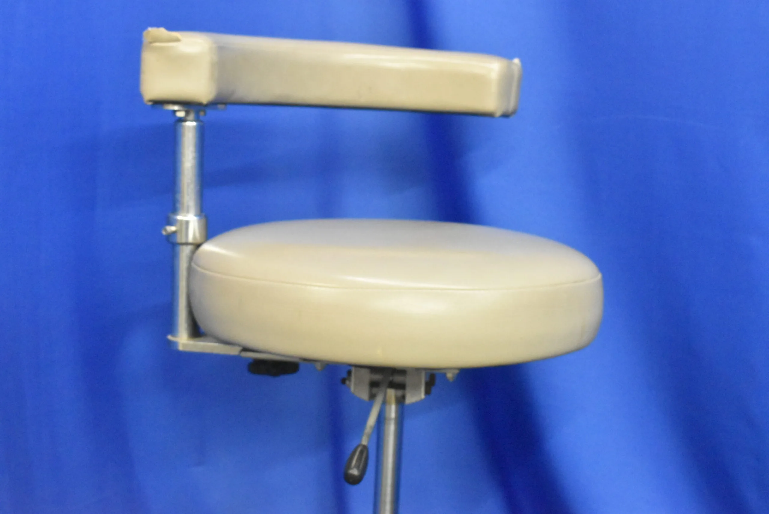 A-dec 1620 Assistant Dental Stool - Image 2
