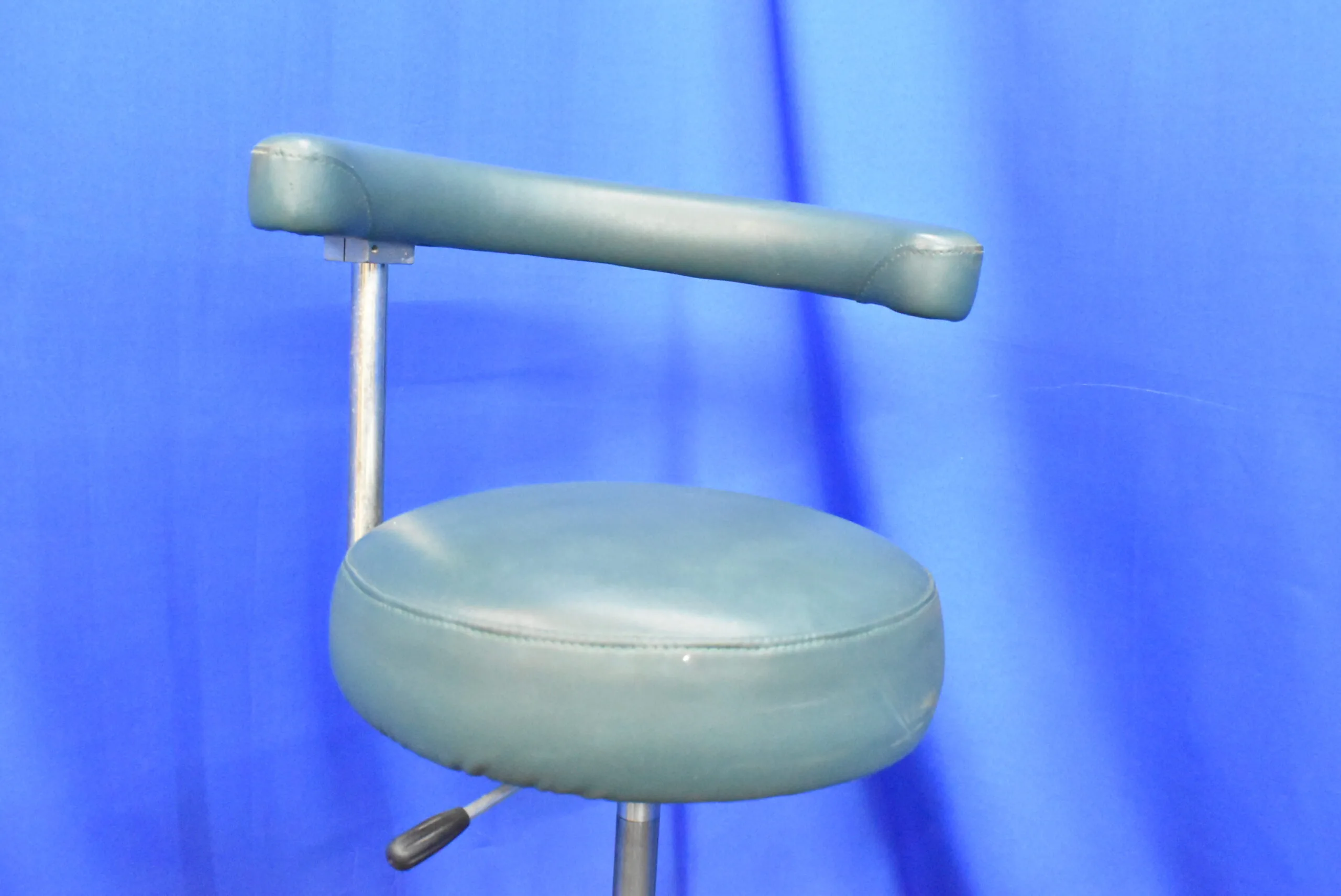 Royal RA2 Dental Assistant Stool - Image 2