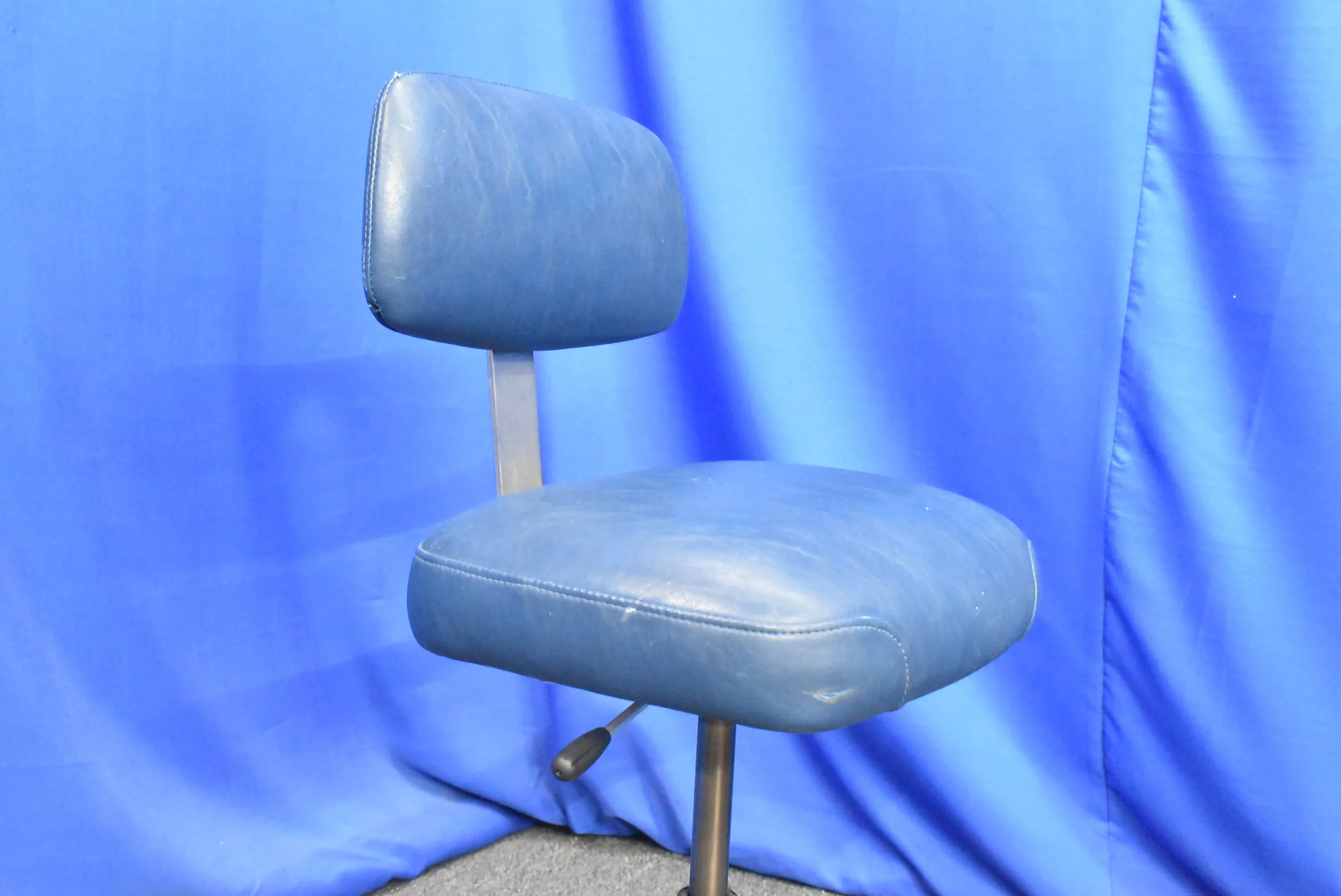 Royal RO2 Operator Dental Stool