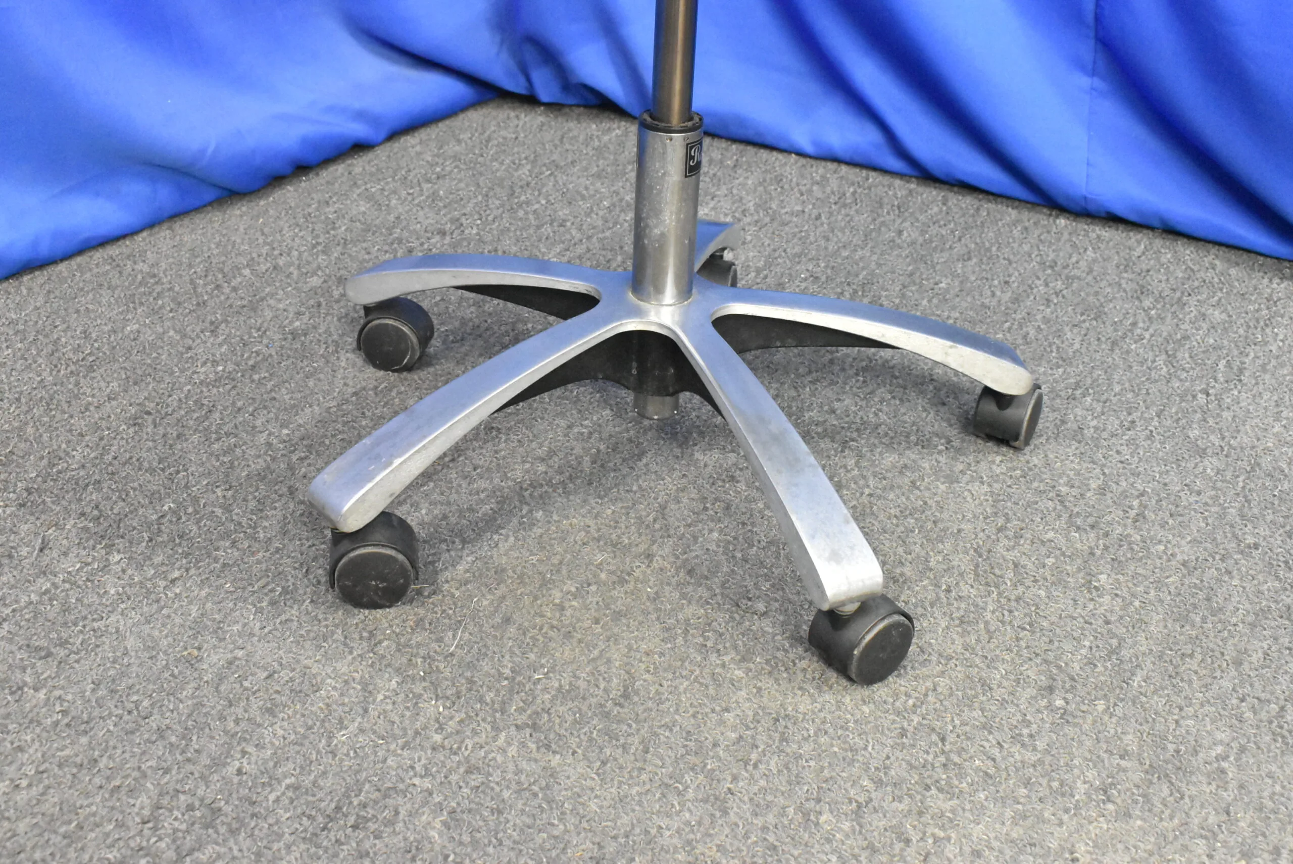 Royal RO2 Operator Dental Stool