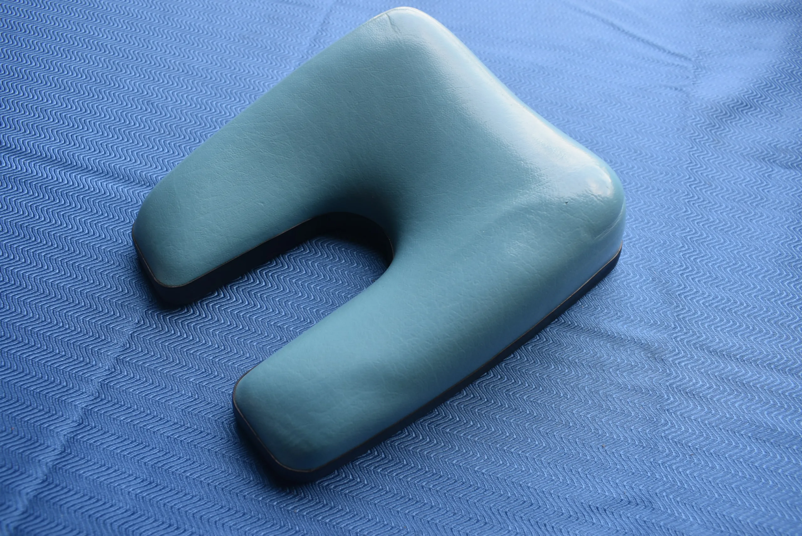 Magnetic Dental Chair Headrest