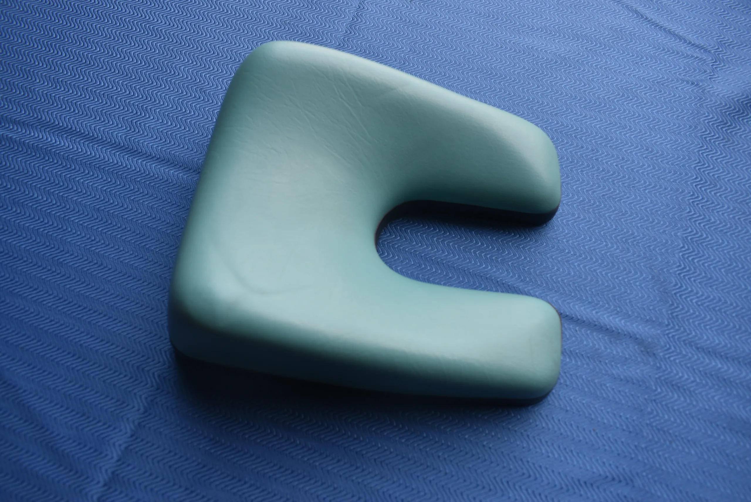 Magnetic Dental Chair Headrest