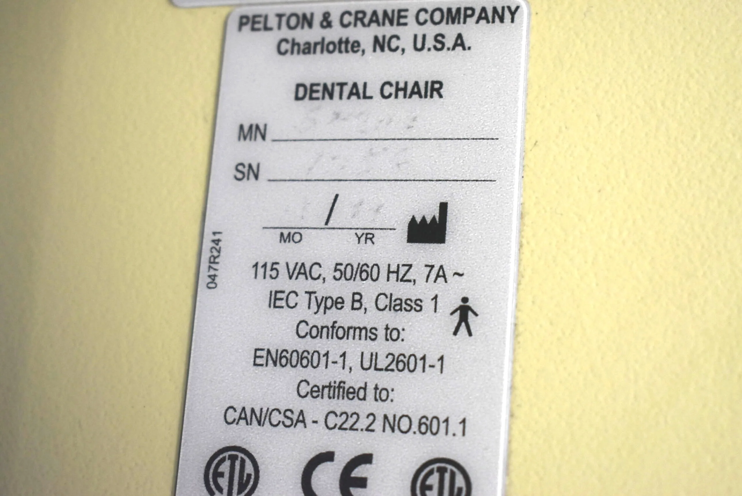 Pelton and Crane Stand Alone Dental Chair - Image 18