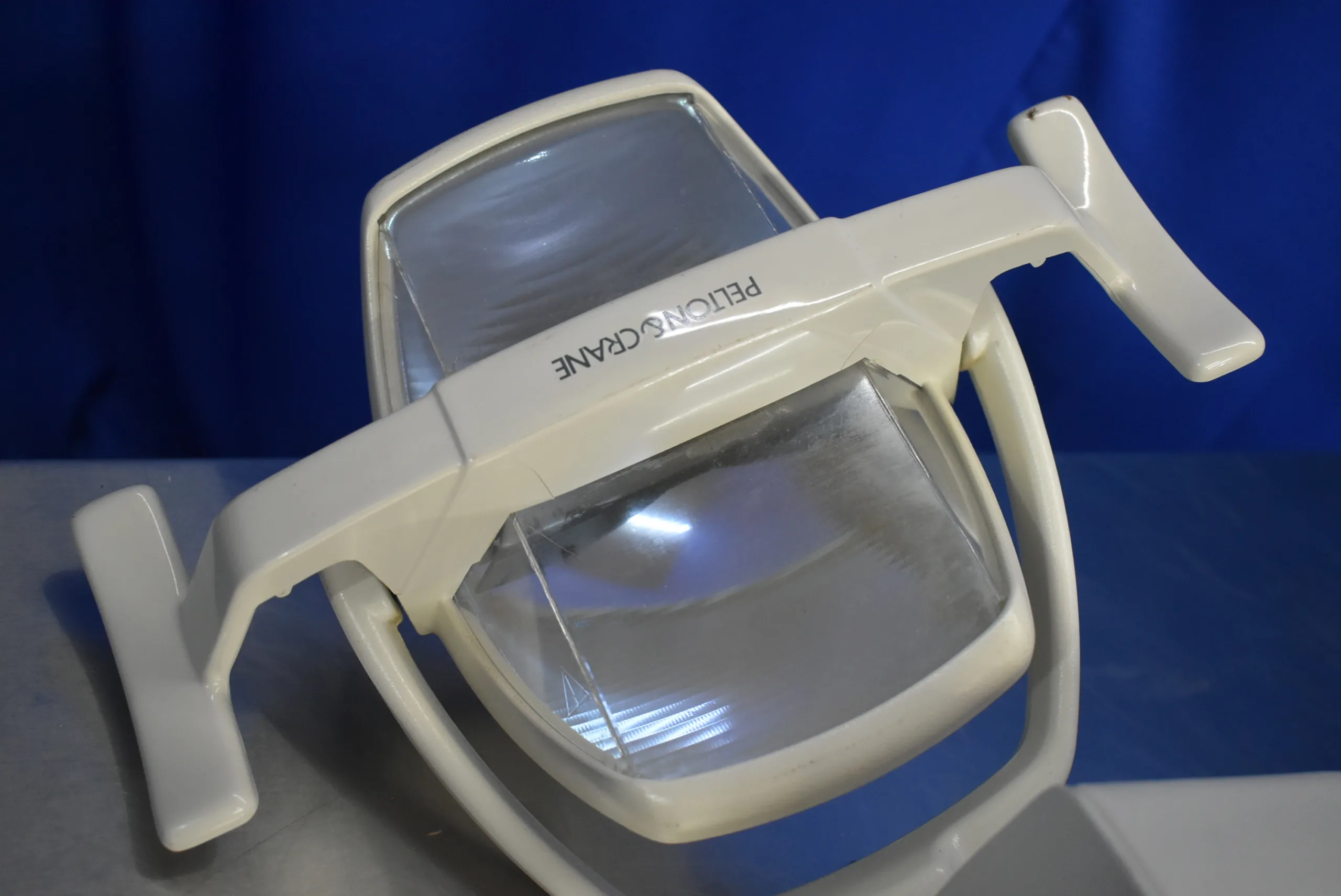 Pelton and Crane LFC II Overhead Examination Light - Image 2