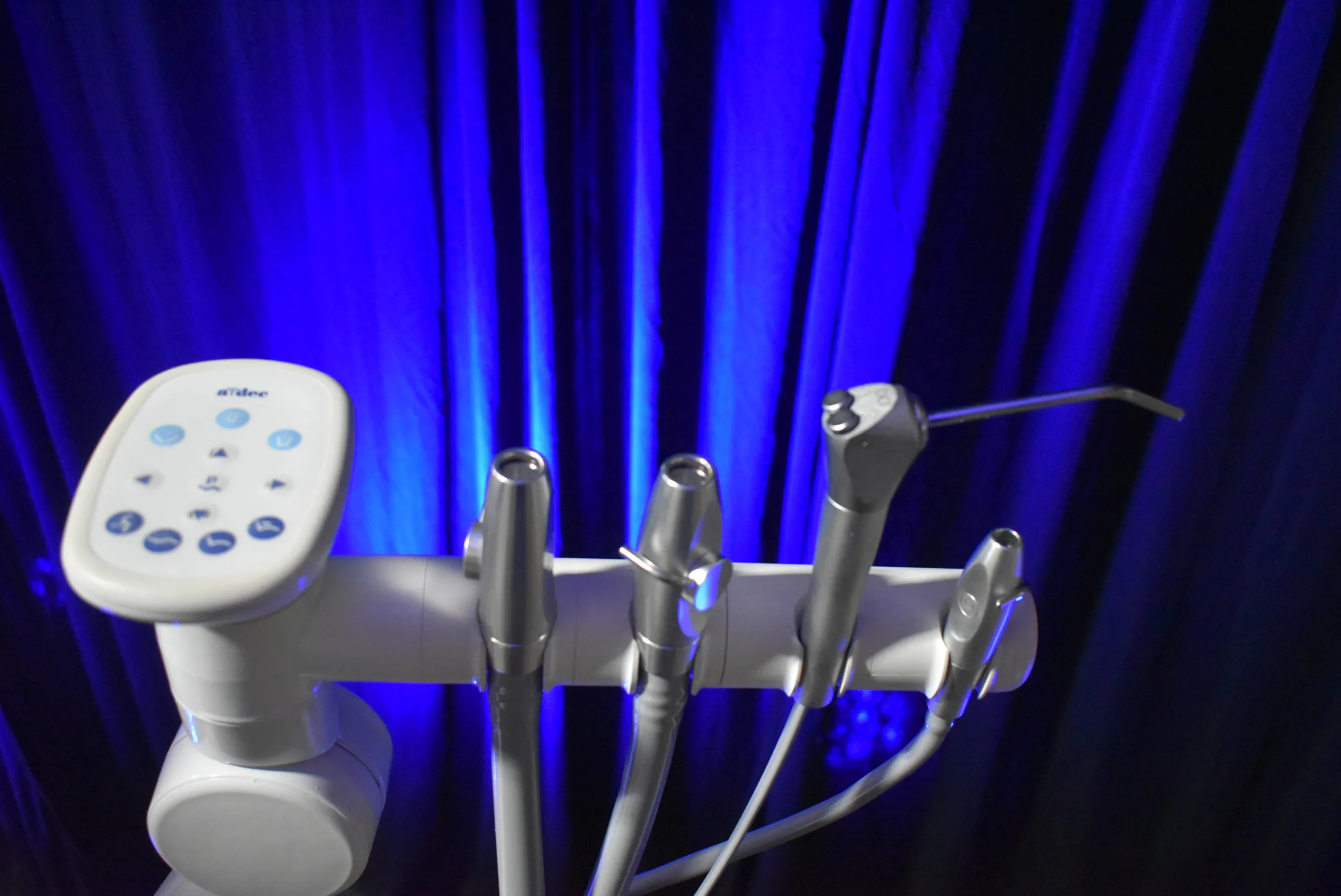 A-dec Assistants Arm Delivery System