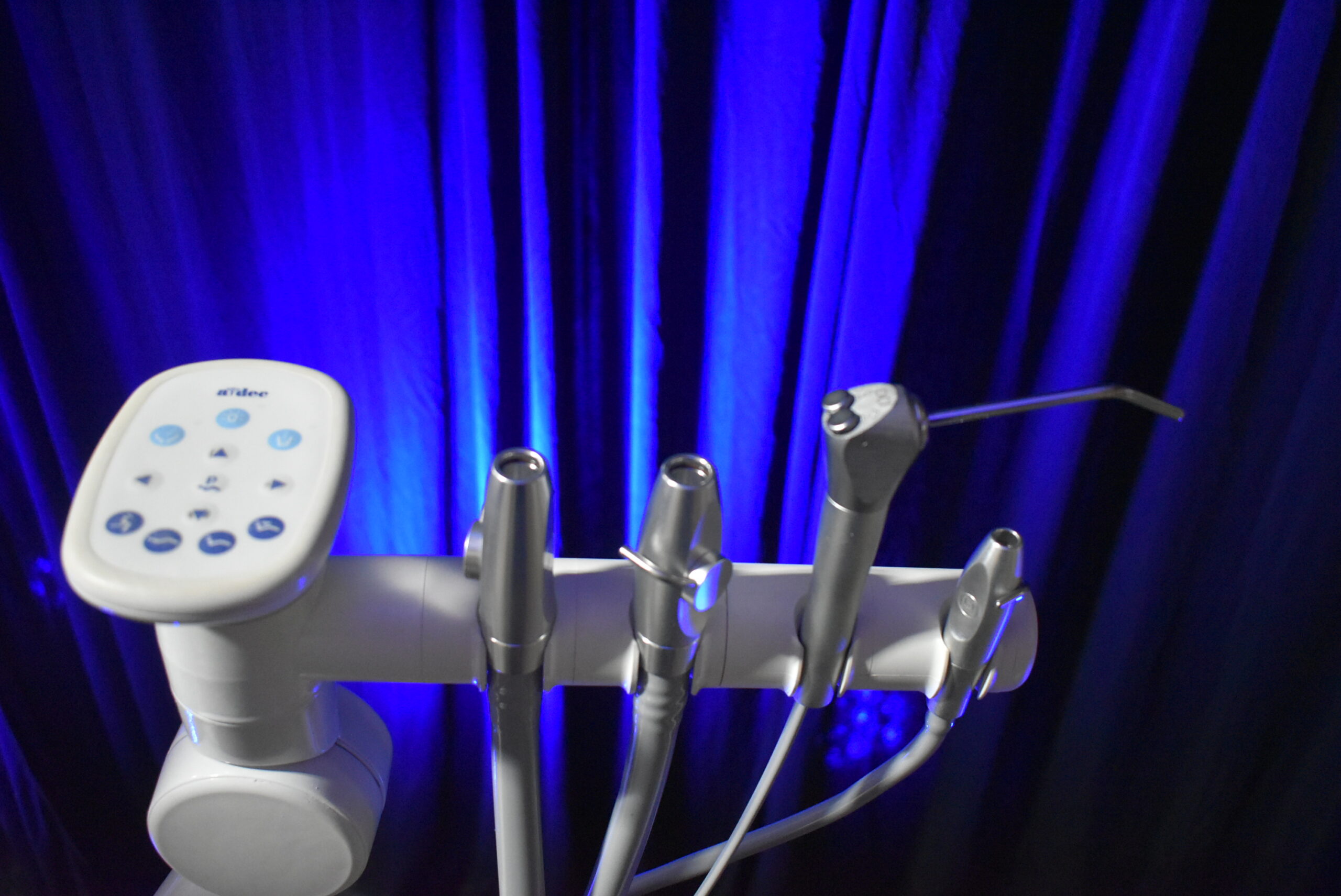 A-dec Assistants Arm Delivery System