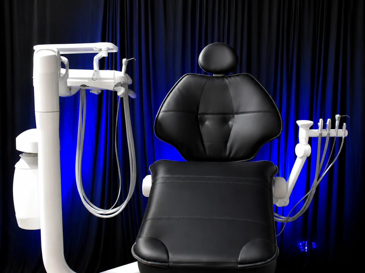 Adec 511 Dental Chair with Adec 532 Radius Delivery System & Adec HVE Assistant’s Package - Image 13