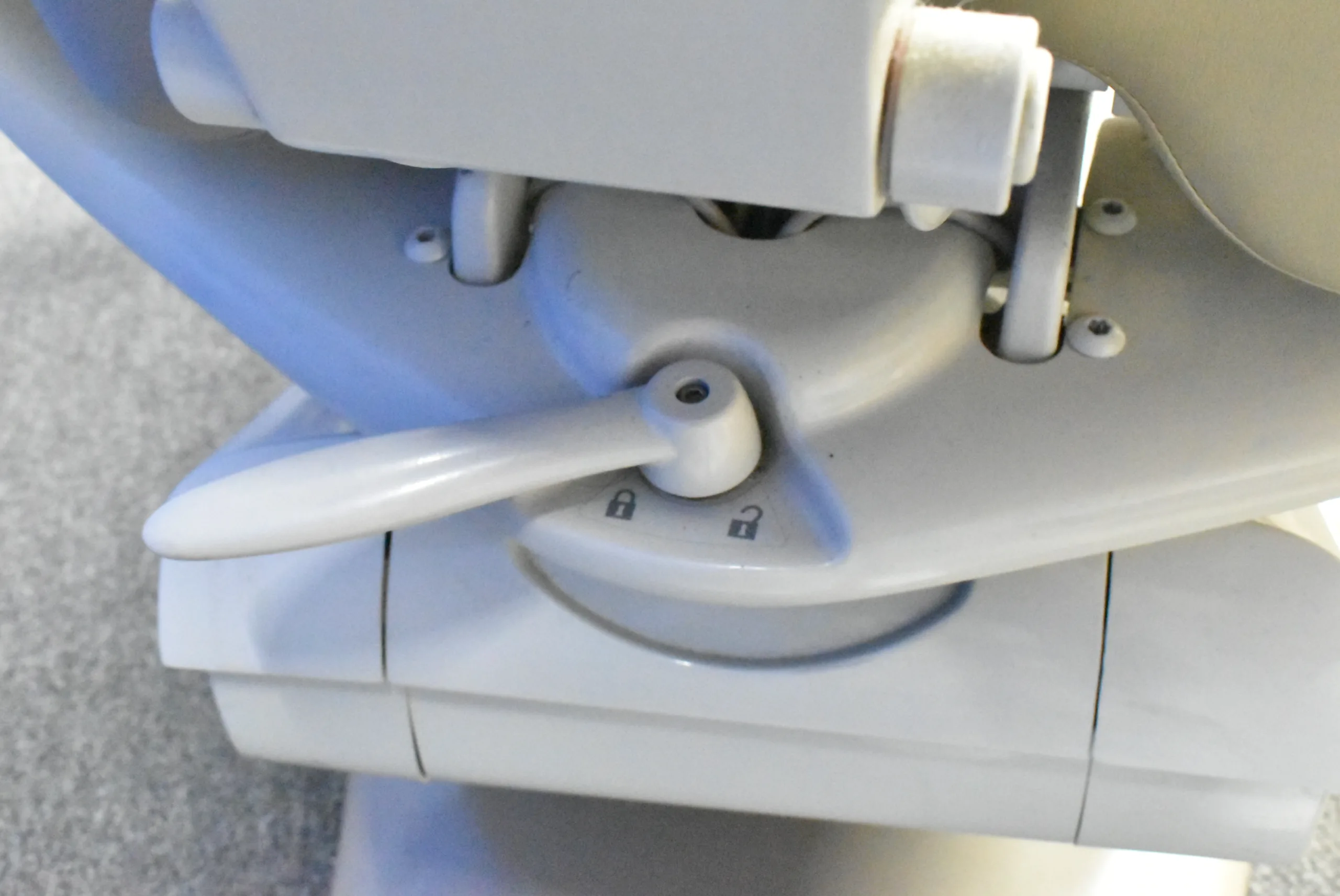 Midmark Ultracomfort with Delivery System